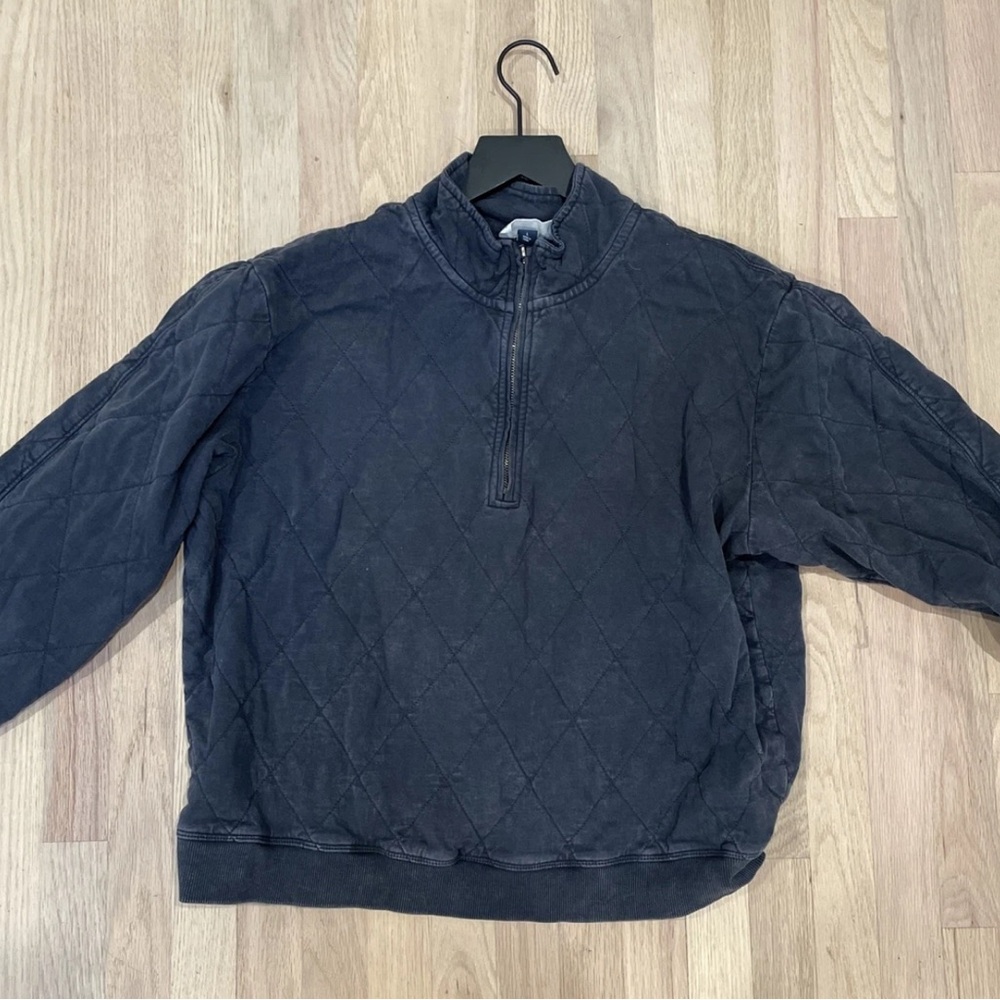 Women's Black Grey Quilted Sweater